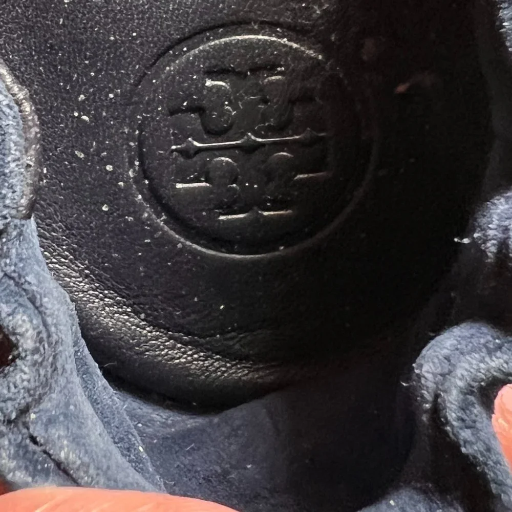 Tory Burch size 9.5 navy suede flats